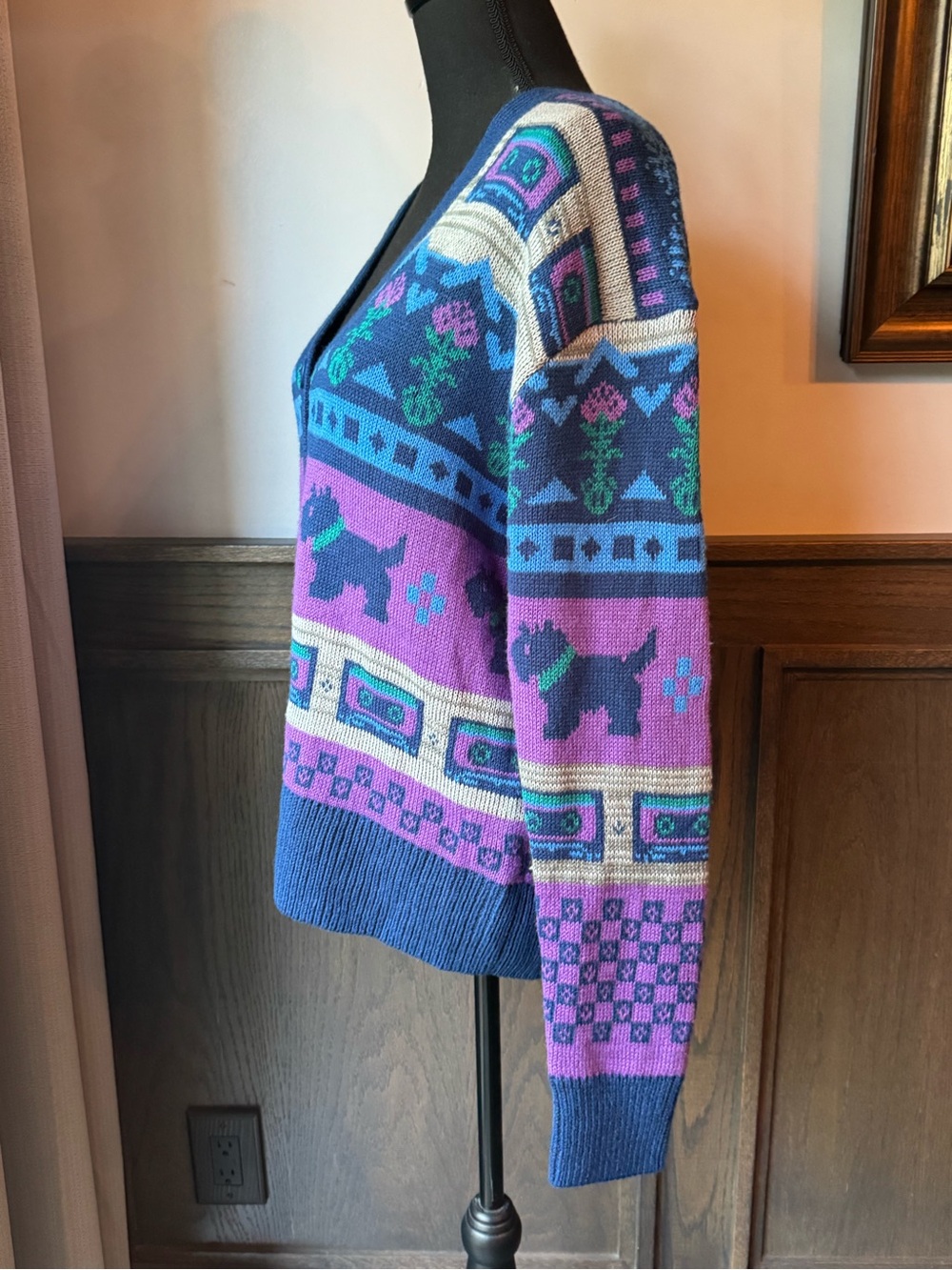 Stranger Things Blue and Purple Graphic Button-Front Cardigan Sweater M - Picture 4 of 8